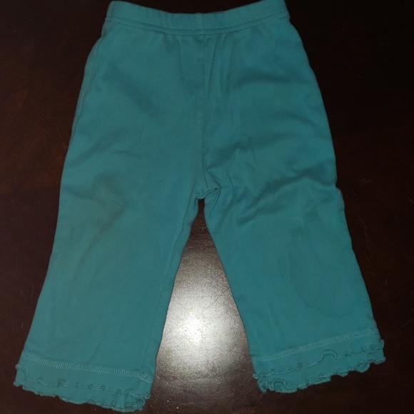 2 pairs of pants 18mo - Picture 2 of 5